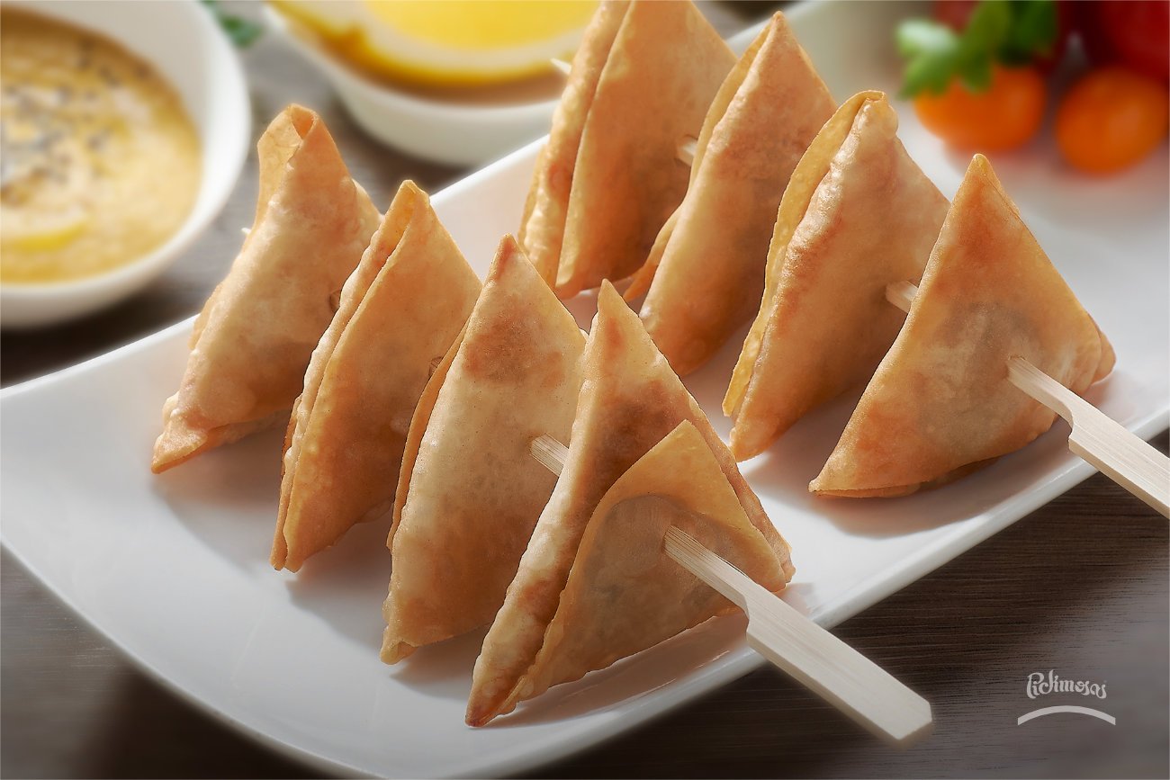 Mini Samosas de pollo